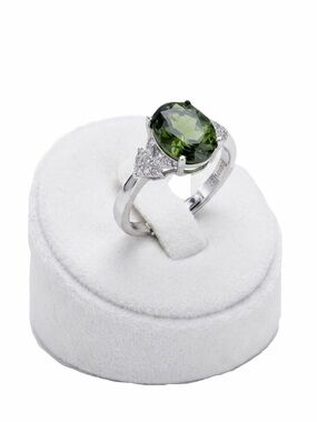 New Sterling Silver Elegant Minimalist Adjustable Peridot & White Sapphire Ring